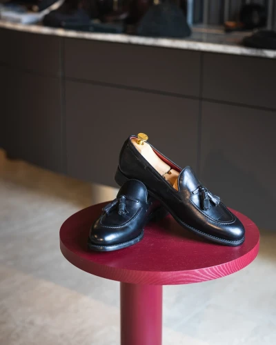 Czarne skórzane tassel loafers