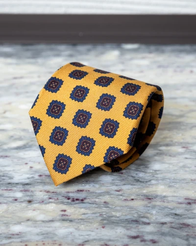 Krawat jedwabny żółty w kwadratowe ornamenty